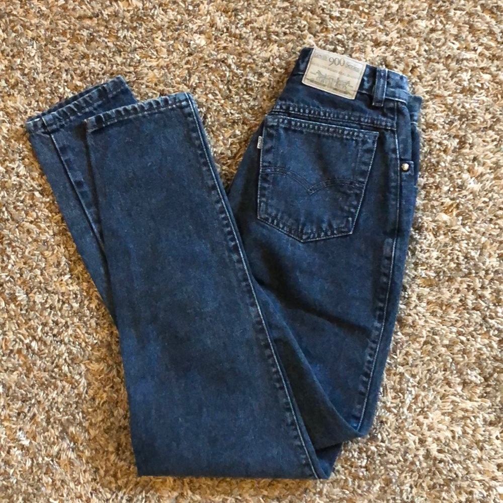 Levi’s 900 series dark wash vintage hi rise jeans